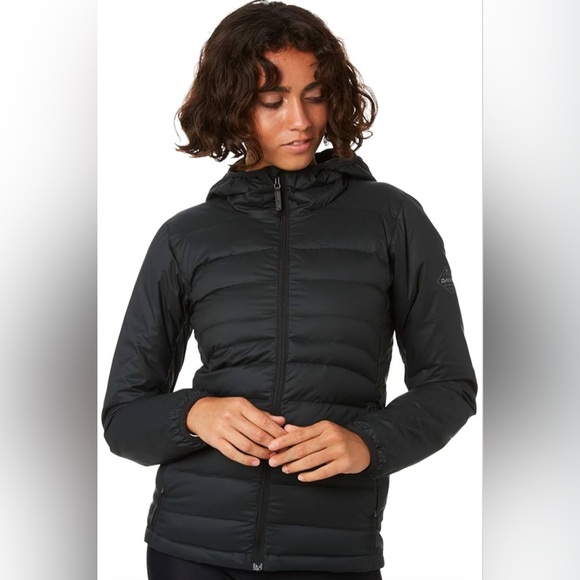 Dakine Jackets & Blazers - Dakine Women’s Deville Down Puffy Jacket. Size Medium. So Cozy! Great Condition.
